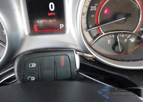 2012 Dodge Journey Sxt z USA, uszkodzony, nr VIN 3C4PDCBG5CT393466